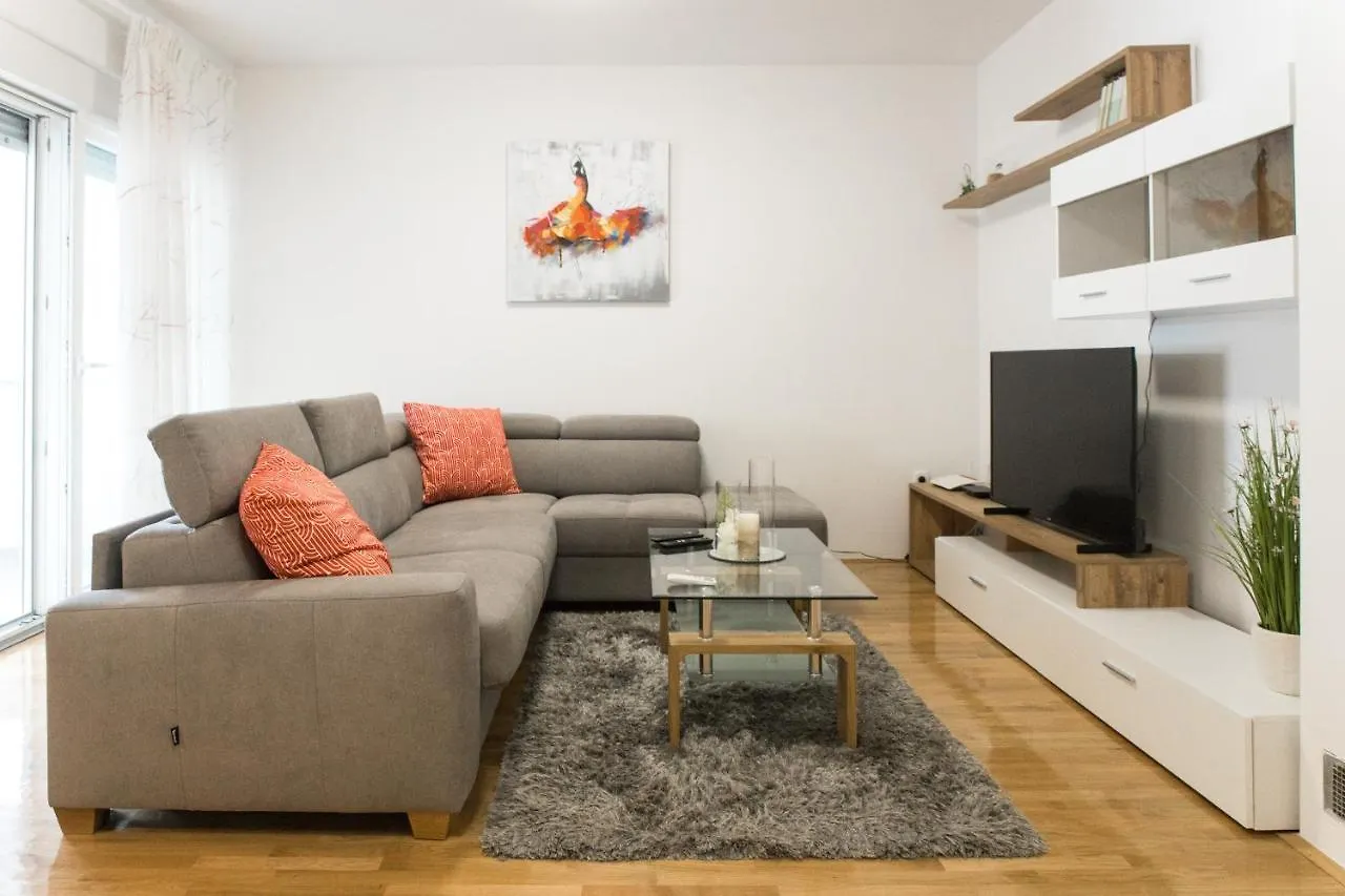 Apartment Zara - Luxury Apartment With Private Pool 0*, Zadar