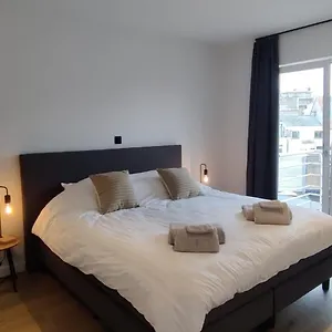 luxueus-ruim-appartement-op-350m-van-het-strand.hotelsghent.com/