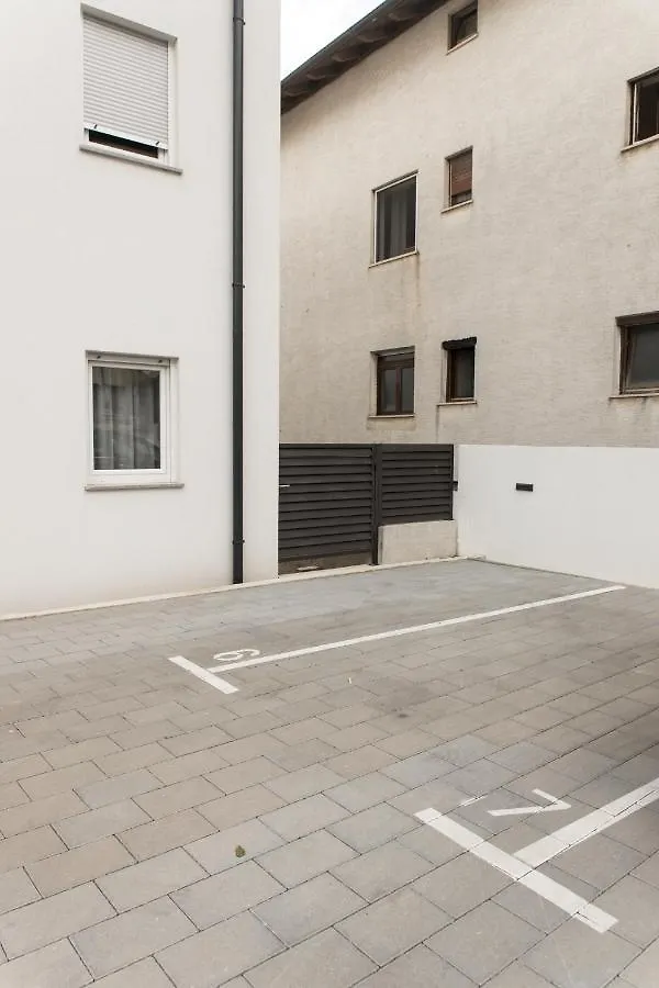 Apartment Zara - Luxury Apartment With Private Pool
