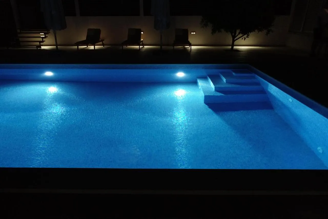 Apartment Zara - Luxury Apartment With Private Pool  Zadar
