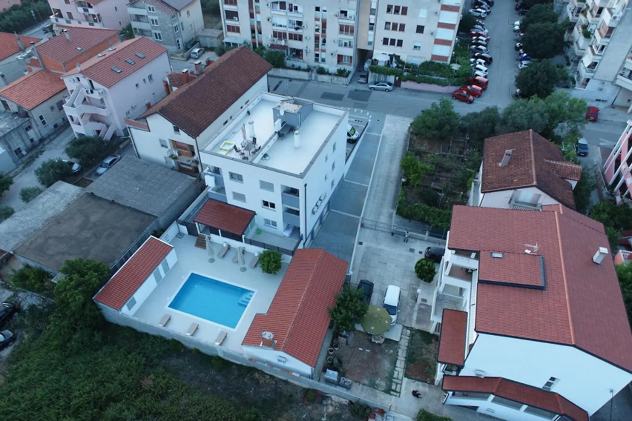 Apartment Zara - Luxury Apartment With Private Pool location